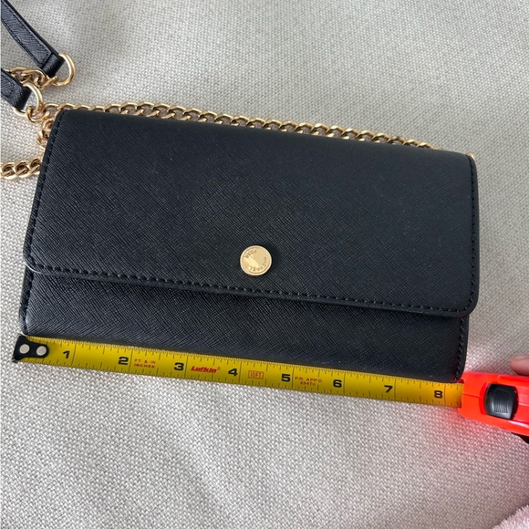 Michael Kors Saffiano Leather 2-in-1 Convertible Wallet Crossbody Bag. - Picture 7 of 8